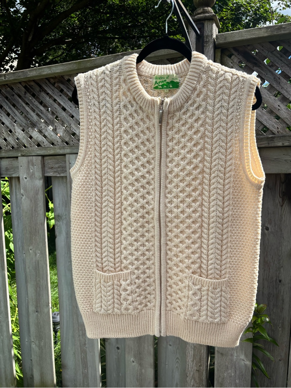 Shades of Aran Ireland 100% New Merino Wool Full Zip Cable Knit Vest Cream Sz L